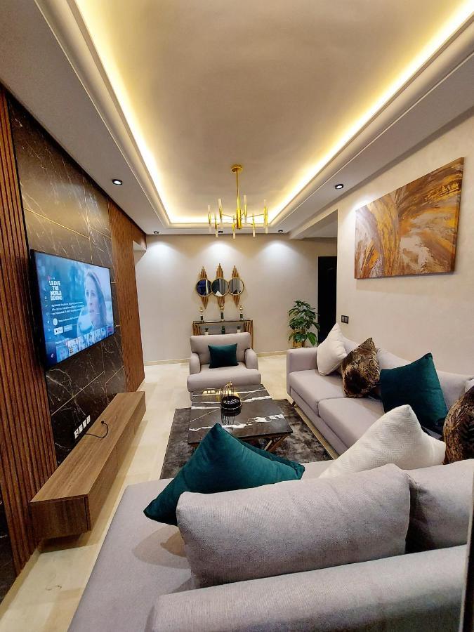 Modern Apartment Opposite The Hassan2 Mosque, Very Well Equipped And Stylish, 85 M2 With Gym And Direct Sea View With Underground Garage , Prohibits Unmarried Couples Of Arab Origin Casablanca Exterior photo