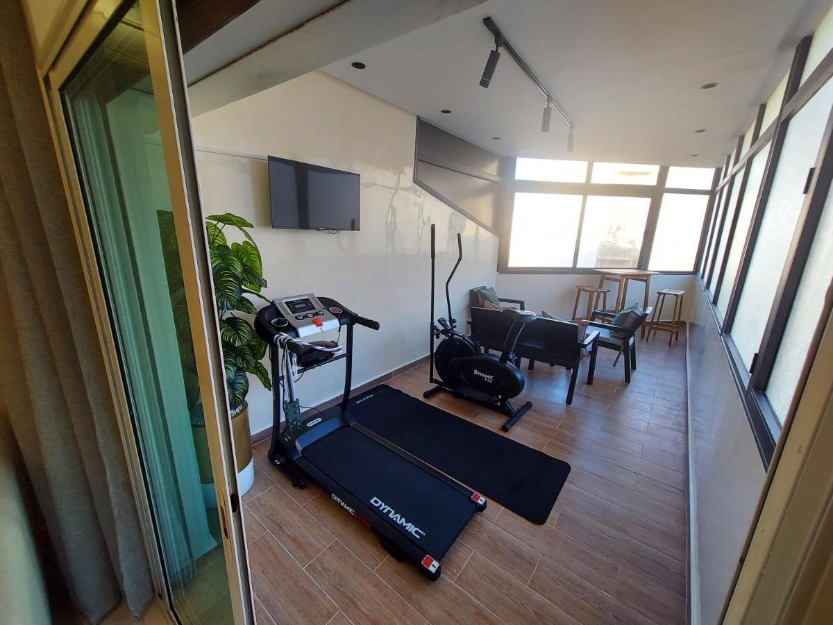 Modern Apartment Opposite The Hassan2 Mosque, Very Well Equipped And Stylish, 85 M2 With Gym And Direct Sea View With Underground Garage , Prohibits Unmarried Couples Of Arab Origin Casablanca Exterior photo