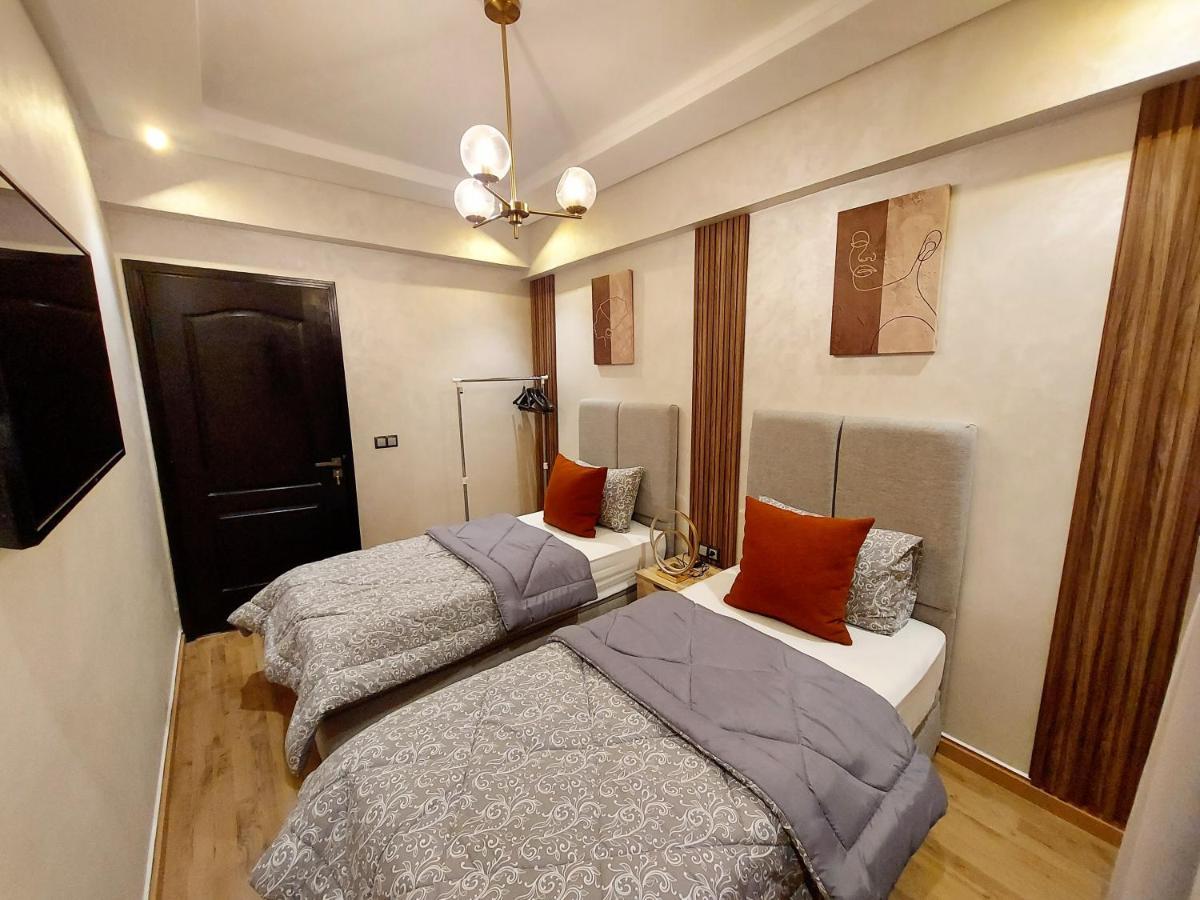 Modern Apartment Opposite The Hassan2 Mosque, Very Well Equipped And Stylish, 85 M2 With Gym And Direct Sea View With Underground Garage , Prohibits Unmarried Couples Of Arab Origin Casablanca Exterior photo