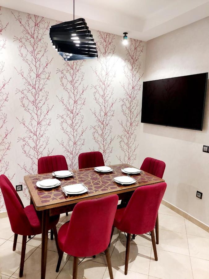 Modern Apartment Opposite The Hassan2 Mosque, Very Well Equipped And Stylish, 85 M2 With Gym And Direct Sea View With Underground Garage , Prohibits Unmarried Couples Of Arab Origin Casablanca Exterior photo