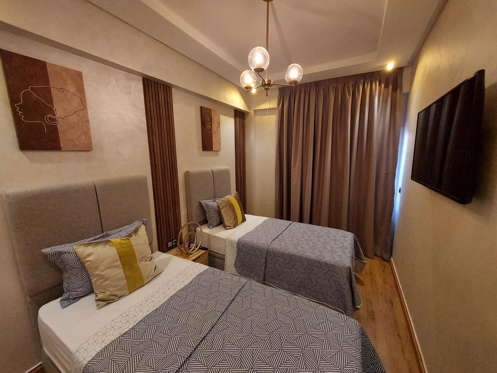 Modern Apartment Opposite The Hassan2 Mosque, Very Well Equipped And Stylish, 85 M2 With Gym And Direct Sea View With Underground Garage , Prohibits Unmarried Couples Of Arab Origin Casablanca Exterior photo
